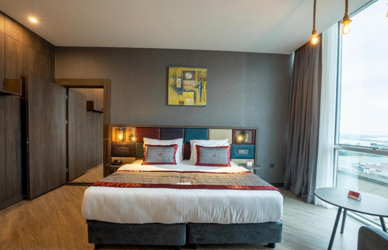 Ramada Encore By Wyndham Istanbul Avcilar Exterior photo